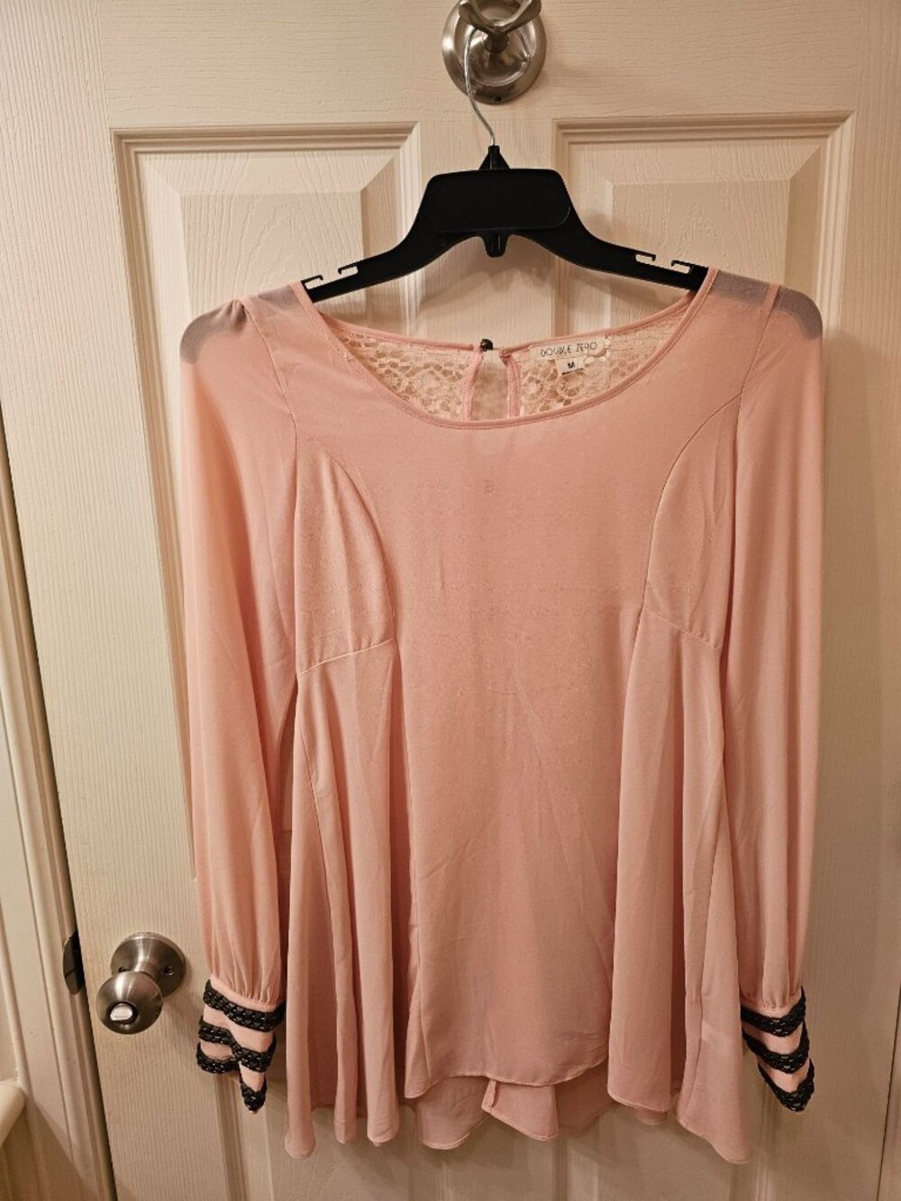 NWOT Double Zero Medium Peach Blouse w / Cuff Detail